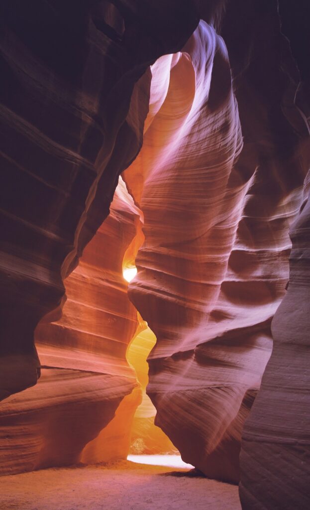 arizona-antelope-canyon-low GIochi di luci e colori all'Antelope Canyon