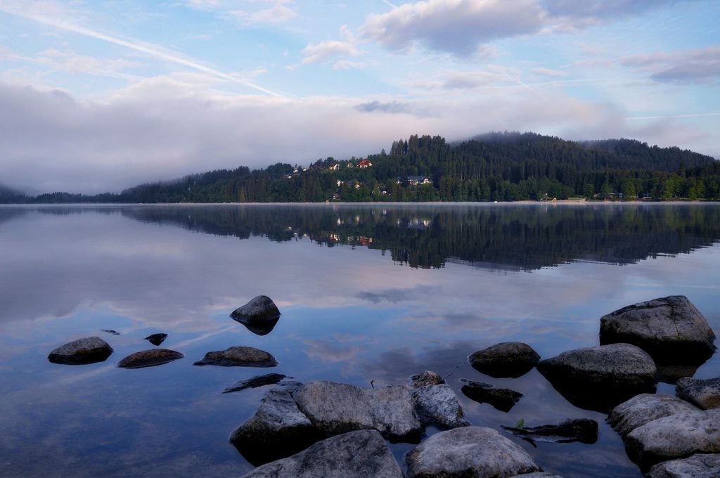 pexels-mali-103885 triberg lago Titisee